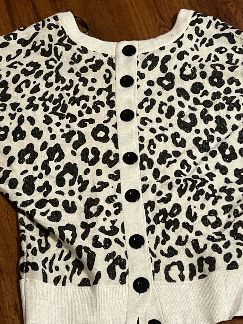 XOXO Black Leopard Print blouse with White Base  glitter women size m - Picture 5 of 10